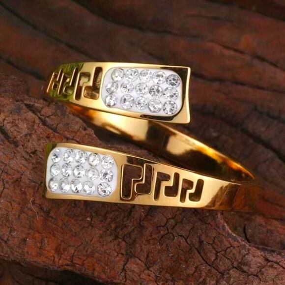 Chic Wrap Adjustable Ring Stainless Steel 18k Gold Plated Paved Shining Zirconia - Picture 3 of 11